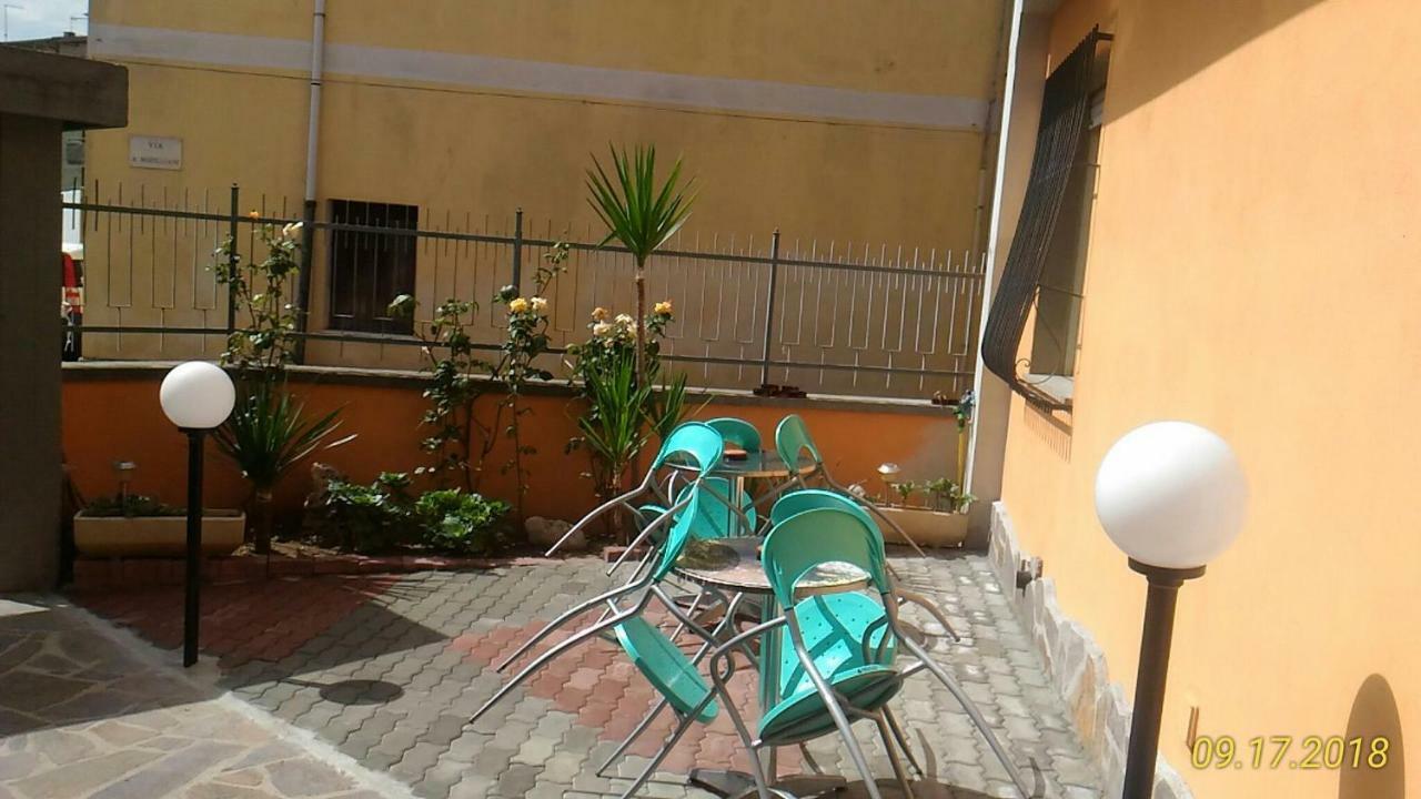 B&B Madau Samugheo Экстерьер фото